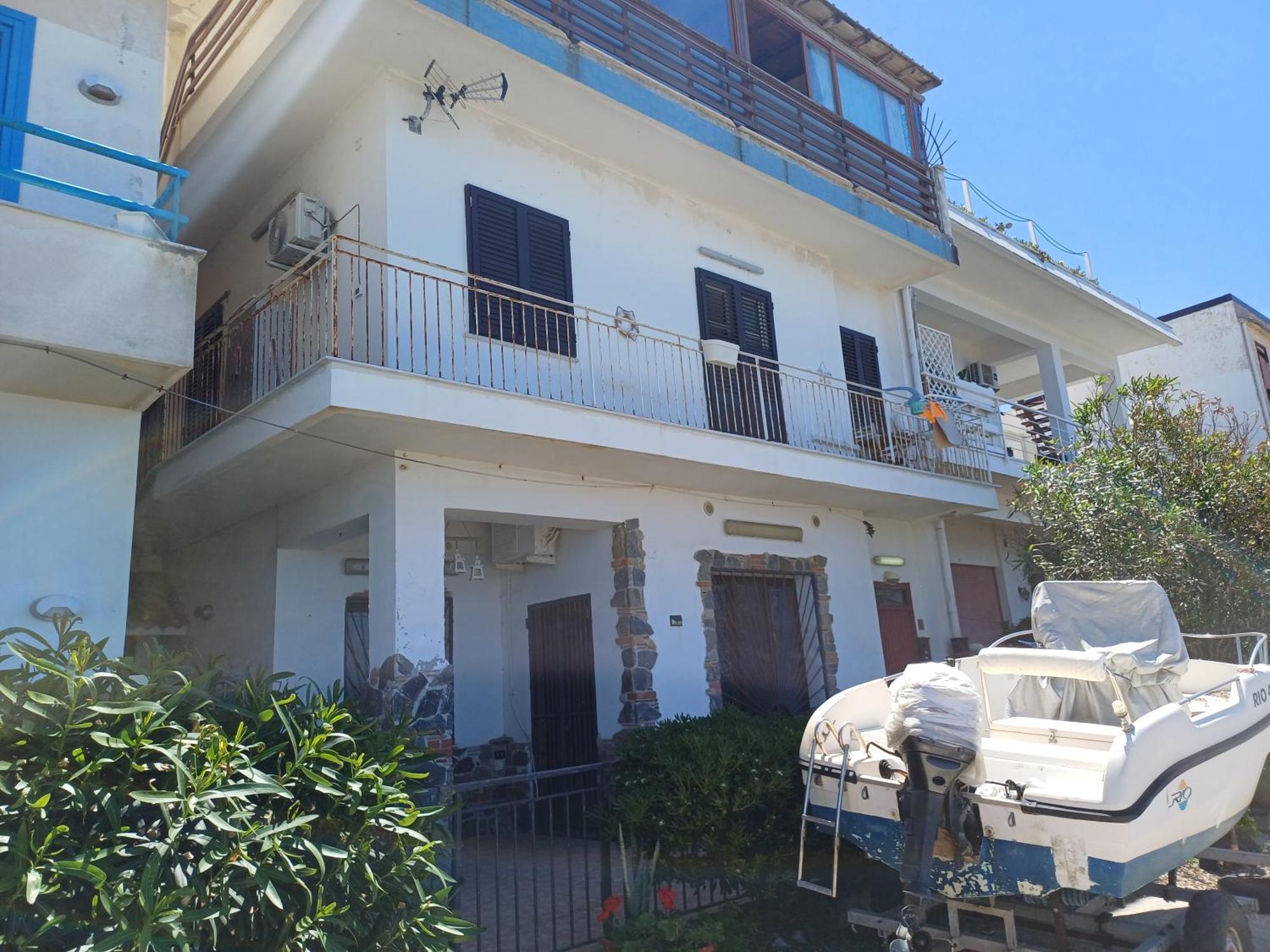 Villa Le due conchiglie à Carini Extérieur photo